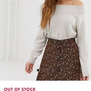 pull & bear off the shoulder sweater